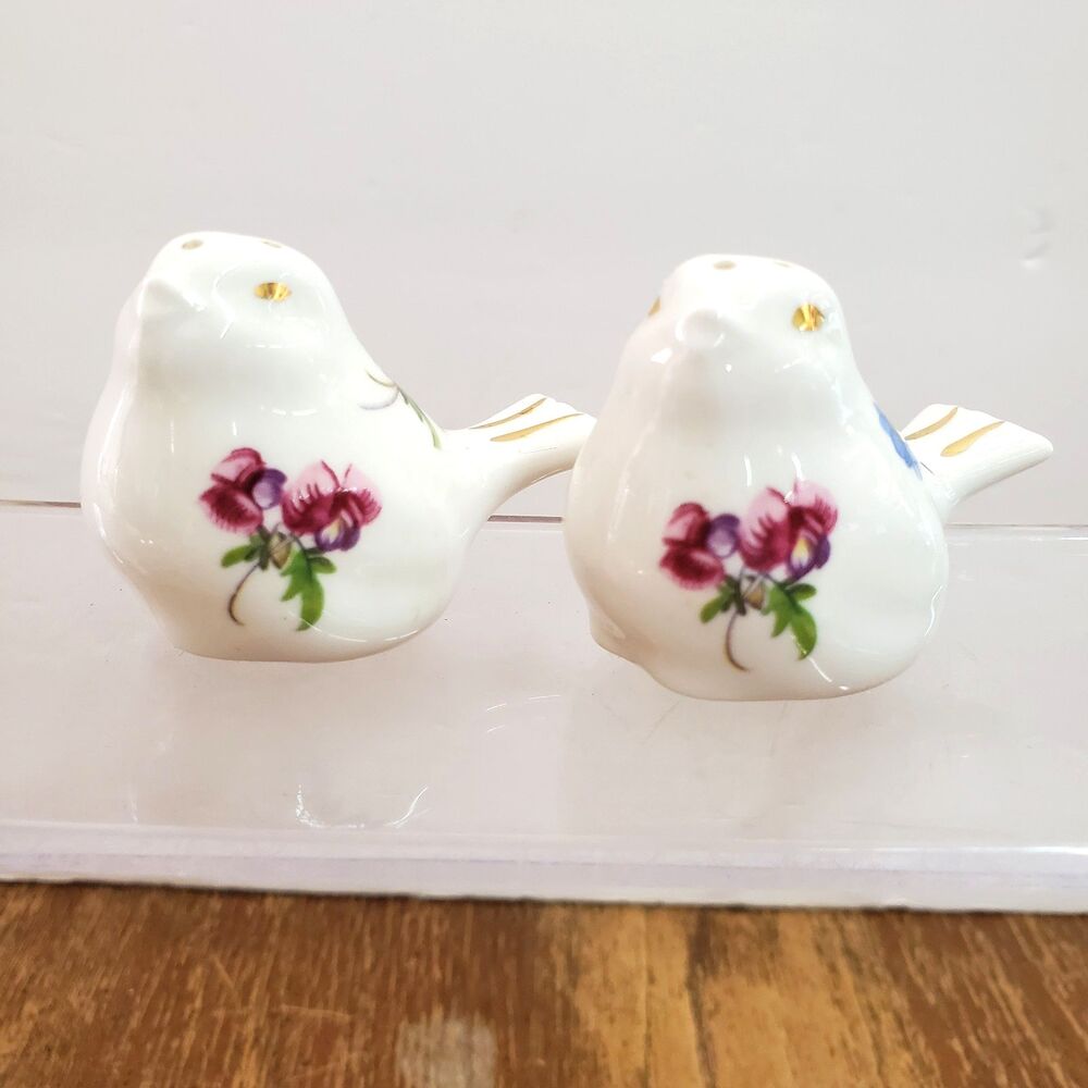 Vtg Hammersley Fine Bone China Bird Salt & Pepper Shakers Rose Pattern England